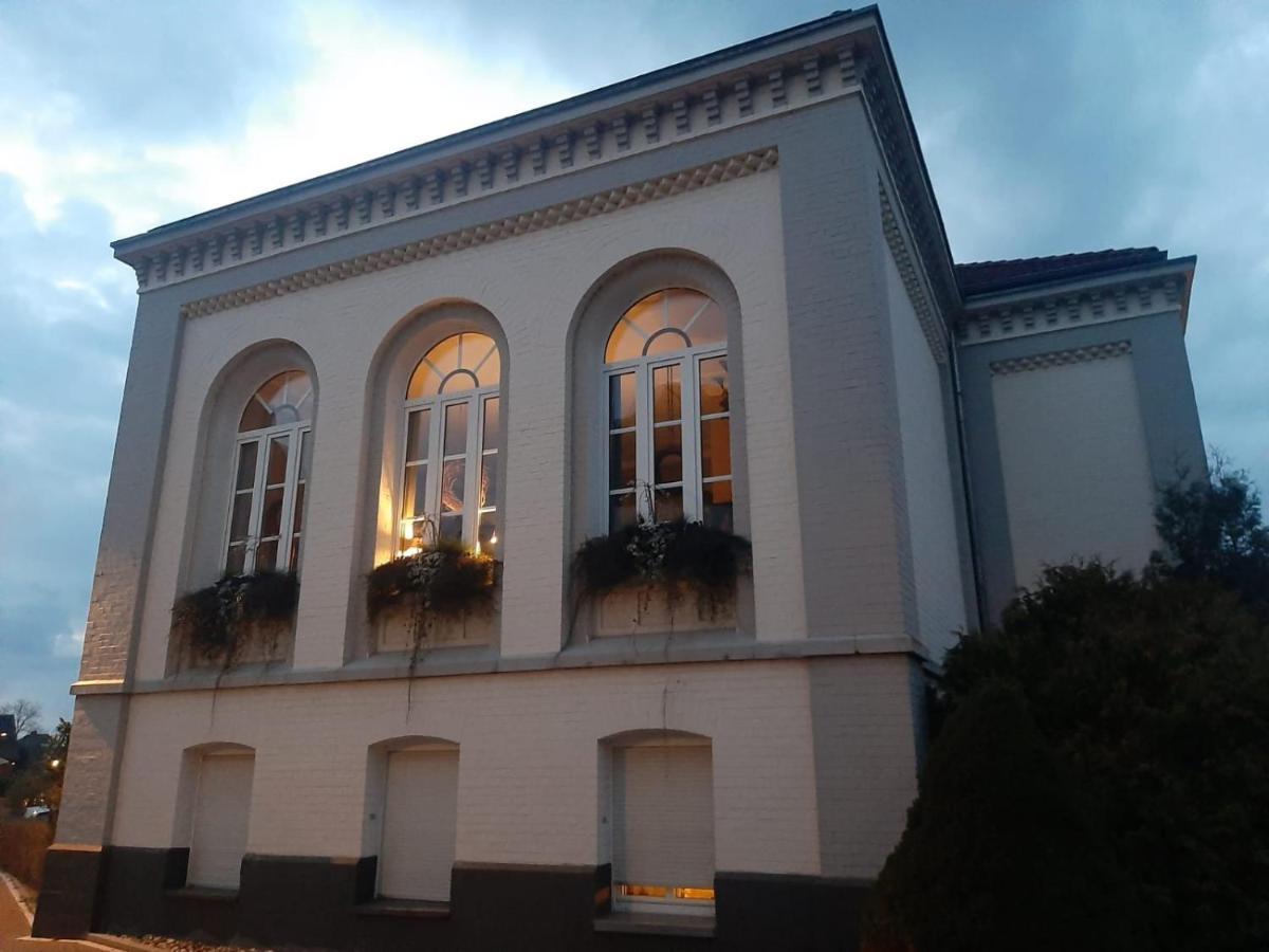 Wohnen Im Alten Amtsgericht Im Herzen Von Xanten Exterior photo